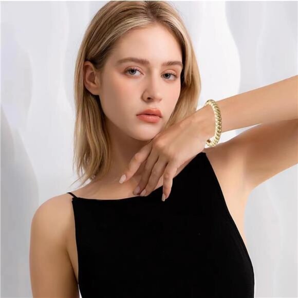 Golden Polished Chunky Twisted Hinged Waterdrop Bangle Bracelet for Women - Picture 3 of 5